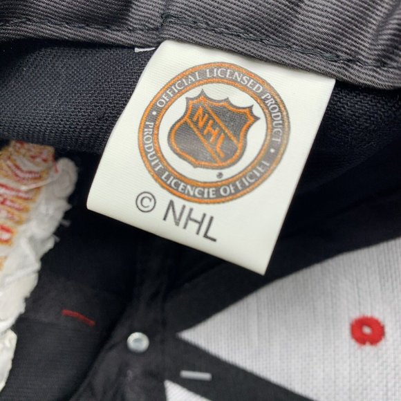 Chicago Blackhawks NHL Drew Pearson Hat Strapback Cap - Picture 6 of 7